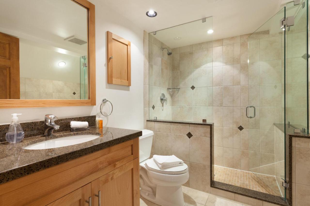 Painted Cliff 11 | Dog Friendly! Ski-In Ski-Out Benchlands Townhome W/ Hot Tub & Fireplace Whistler Exterior photo